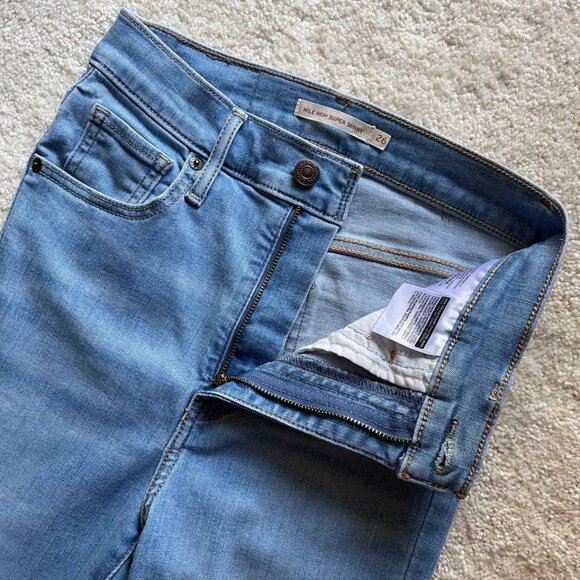 Levi's Mile High Super Skinny Distressed Women Jeans Size 26/30 - Picture 3 of 12